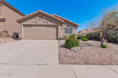 2032 E Windsong Dr, Phoenix, AZ 85048
