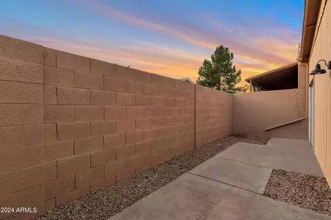 Exterior - 6538 N 24th Dr, Phoenix, AZ 85015 photo 8 of 10