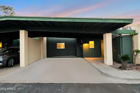 Exterior - 6538 N 24th Dr, Phoenix, AZ 85015 photo 6 of 10