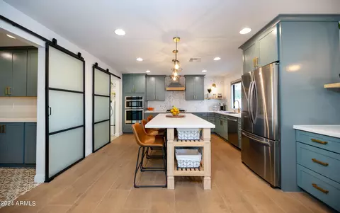 340 E Acapulco Ln, Phoenix, AZ 85022 photo 13