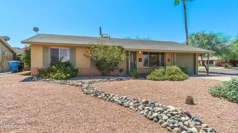 2433 E Vista Dr, Phoenix, AZ 85032