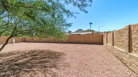 2433 E Vista Dr, Phoenix, AZ 85032 photo 24