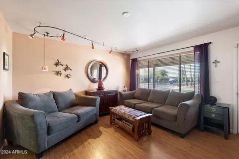 2433 E Vista Dr, Phoenix, AZ 85032 photo 6