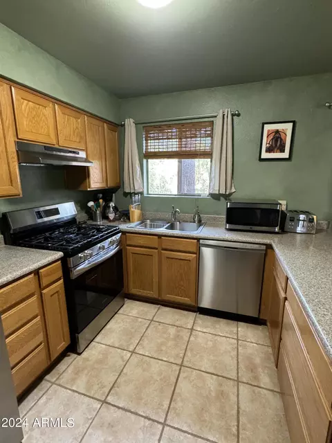 2433 E Vista Dr, Phoenix, AZ 85032 photo 8