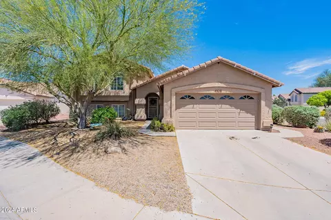 4528 E Kiva Ct, Phoenix, AZ 85044 photo 2