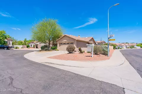 4528 E Kiva Ct, Phoenix, AZ 85044 photo 3