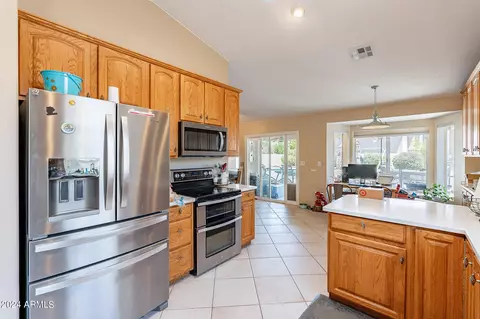 4528 E Kiva Ct, Phoenix, AZ 85044 photo 6