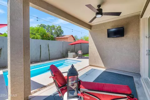 1529 E Saint Catherine Ave, Phoenix, AZ 85042 photo 20