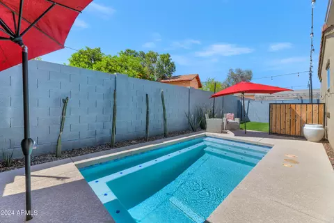 1529 E Saint Catherine Ave, Phoenix, AZ 85042 photo 9