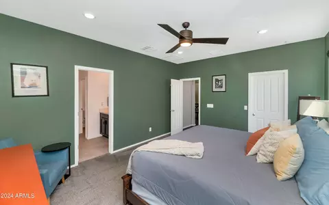 1529 E Saint Catherine Ave, Phoenix, AZ 85042 photo 12
