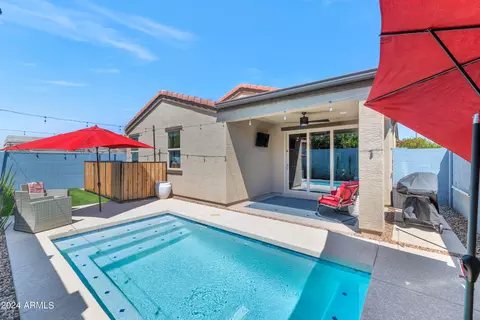 1529 E Saint Catherine Ave, Phoenix, AZ 85042 photo 6