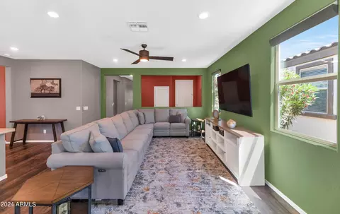 1529 E Saint Catherine Ave, Phoenix, AZ 85042 photo 24