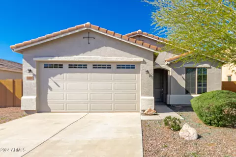 1662 W Cool Water Way, San Tan Valley, AZ 85142