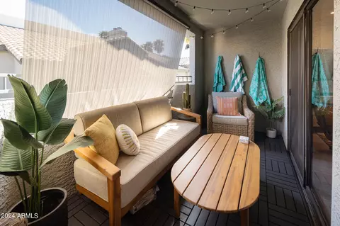 Exterior - 2025 E Campbell Ave #314, Phoenix, AZ 85016 photo 2 of 8