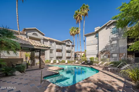 Exterior - 2025 E Campbell Ave #314, Phoenix, AZ 85016 photo 3 of 8