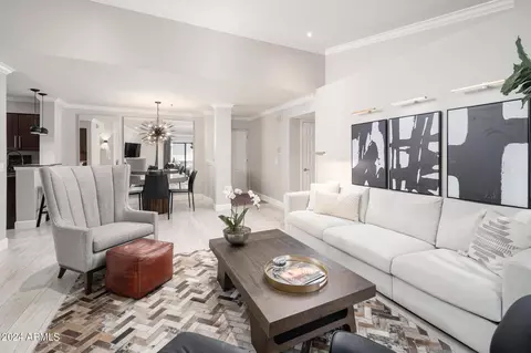 Living - 2025 E Campbell Ave #314, Phoenix, AZ 85016 photo 3 of 3