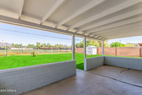 Exterior - 514 E Orchid Ln, Phoenix, AZ 85020 photo 6 of 11
