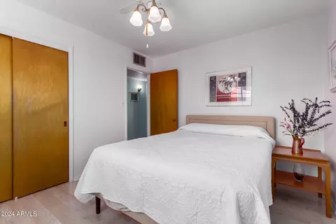 Bedroom - 6801 N 14th Dr, Phoenix, AZ 85013 photo 1 of 4