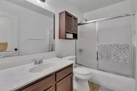 Bath - 1718 W Commerce Ave, Gilbert, AZ 85233 photo 4 of 4