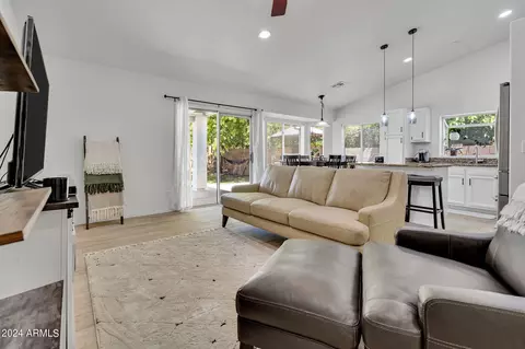 Living - 1718 W Commerce Ave, Gilbert, AZ 85233 photo 4 of 4