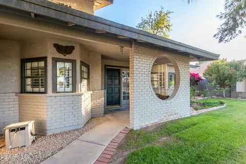 Entry Way - 2541 E Adobe St, Mesa, AZ 85213 photo 1 of 3
