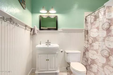 Bath - 2541 E Adobe St, Mesa, AZ 85213 photo 3 of 4
