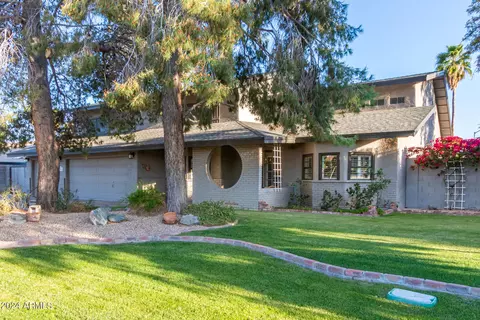 Exterior - 2541 E Adobe St, Mesa, AZ 85213 photo 4 of 15