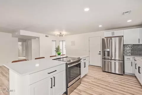 3429 W Sandra Ter, Phoenix, AZ 85053
