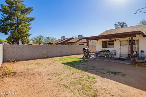 1717 S Robin Ln, Mesa, AZ 85204 photo 3