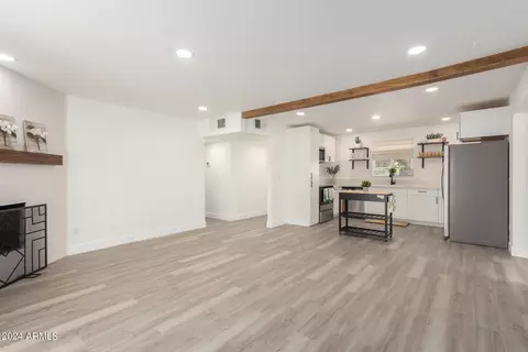 Living - 3218 W Corrine Dr, Phoenix, AZ 85029 photo 2 of 3