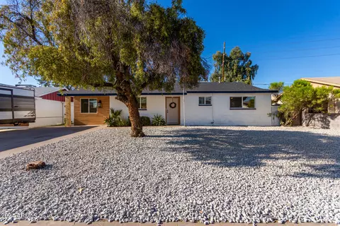 Exterior - 3218 W Corrine Dr, Phoenix, AZ 85029 photo 10 of 11