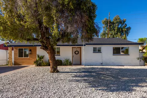 3218 W Corrine Dr, Phoenix, AZ 85029