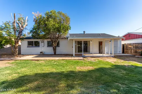 Exterior - 3218 W Corrine Dr, Phoenix, AZ 85029 photo 8 of 11