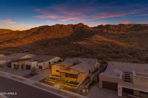 1319 E Piedmont Rd, Phoenix, AZ 85042
