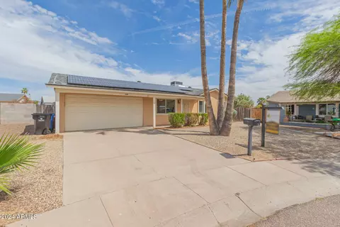 Exterior - 3531 E Winchcomb Dr, Phoenix, AZ 85032 photo 2 of 9