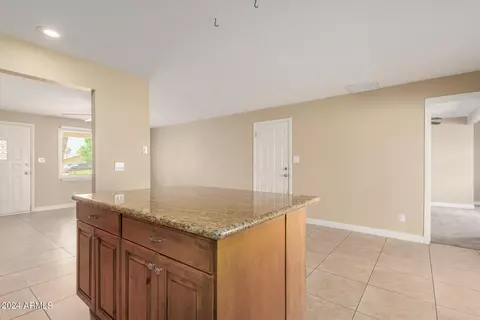 Kitchen - 3531 E Winchcomb Dr, Phoenix, AZ 85032 photo 6 of 7