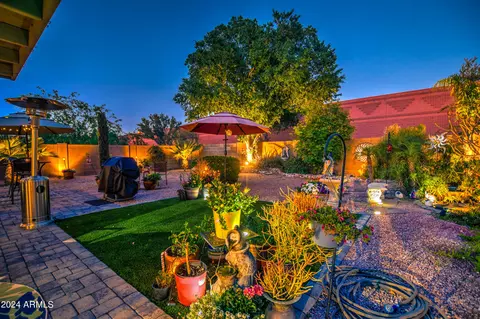 537 S 88th St, Mesa, AZ 85208