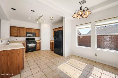 Kitchen - 12691 E Amor St, Dewey, AZ 86327 photo 4 of 5