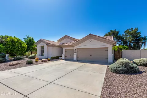 Exterior - 4261 Encanto St, Mesa, AZ 85205 photo 2 of 31