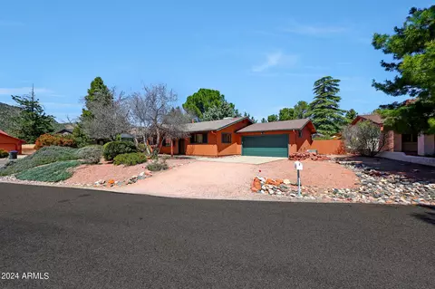 200 Moons View Rd, Sedona, AZ 86351