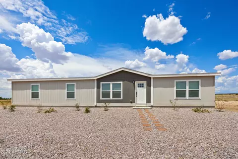 25117 N Constitution Dr, Paulden, AZ 86334