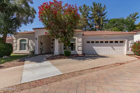 980 E Leeward Ln, Tempe, AZ 85283