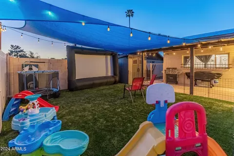 Exterior - 3401 W Crocus Dr, Phoenix, AZ 85053 photo 9 of 11