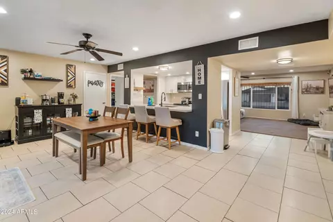 Dining - 3401 W Crocus Dr, Phoenix, AZ 85053 photo 3 of 3