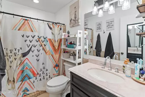Bath - 3401 W Crocus Dr, Phoenix, AZ 85053 photo 1 of 1