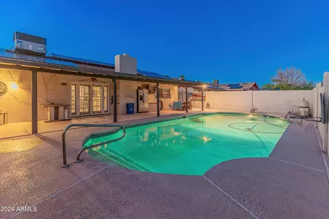 Exterior - 3401 W Crocus Dr, Phoenix, AZ 85053 photo 8 of 11