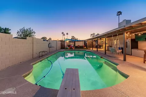 Exterior - 3401 W Crocus Dr, Phoenix, AZ 85053 photo 6 of 11