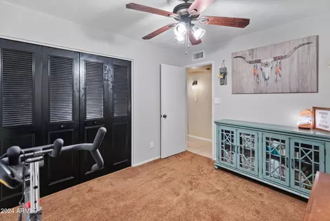 Bedroom - 3401 W Crocus Dr, Phoenix, AZ 85053 photo 4 of 5
