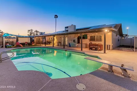 Exterior - 3401 W Crocus Dr, Phoenix, AZ 85053 photo 7 of 11