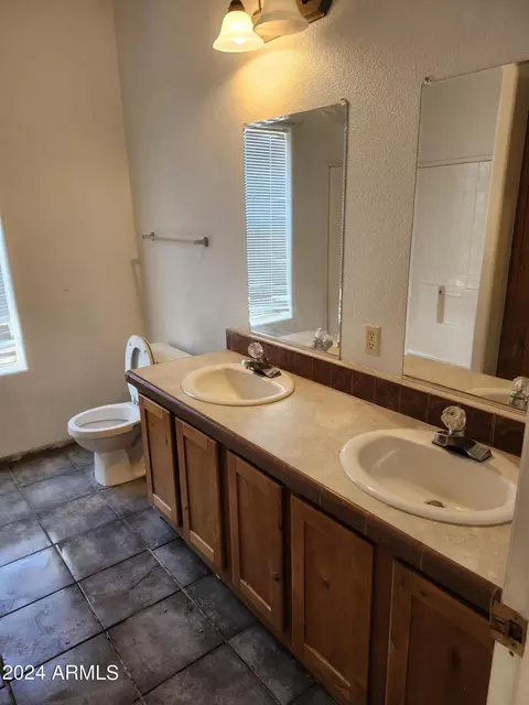 11615 S Apache Sky Rd, Hereford, AZ 85615 photo 3